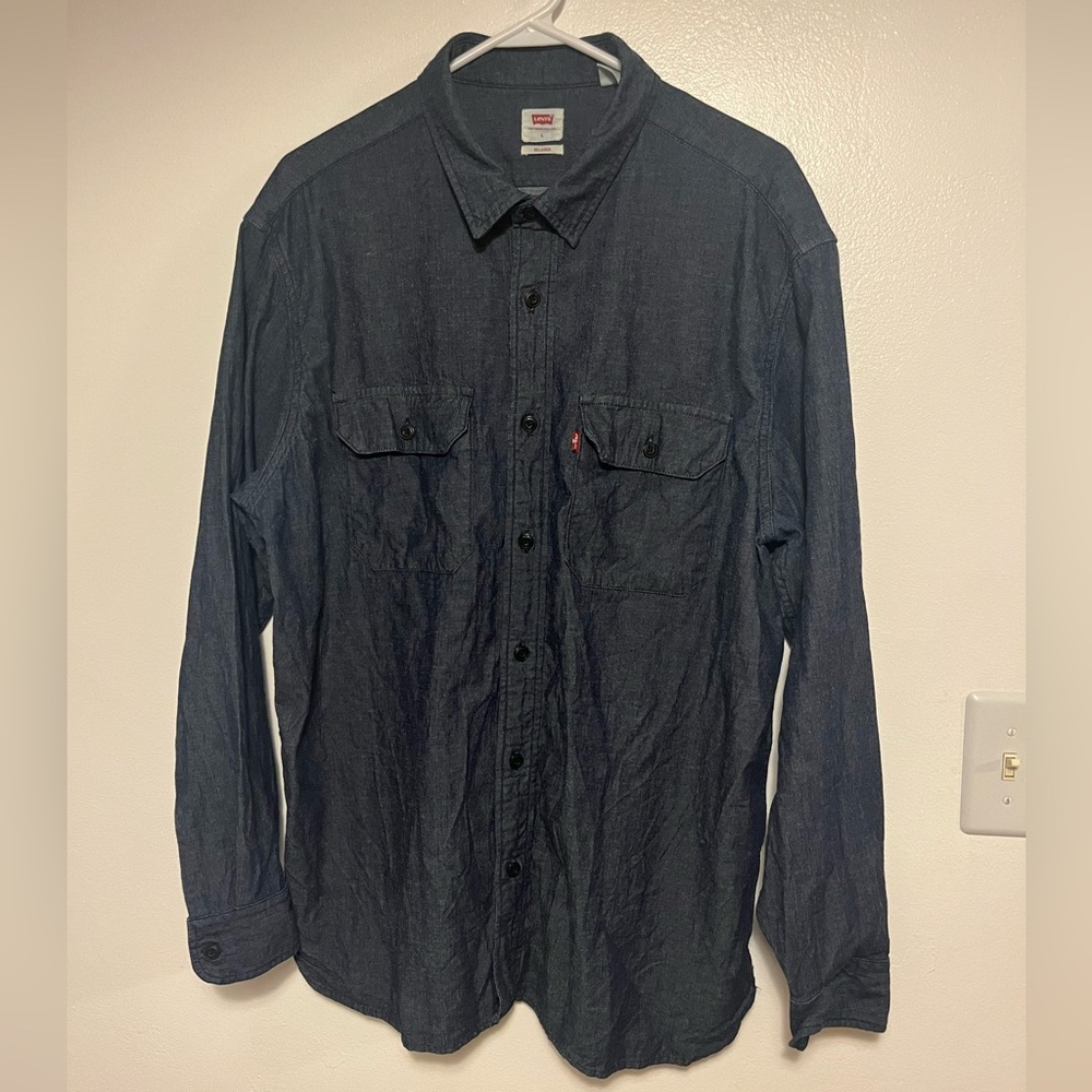 Levi’s button up shirt